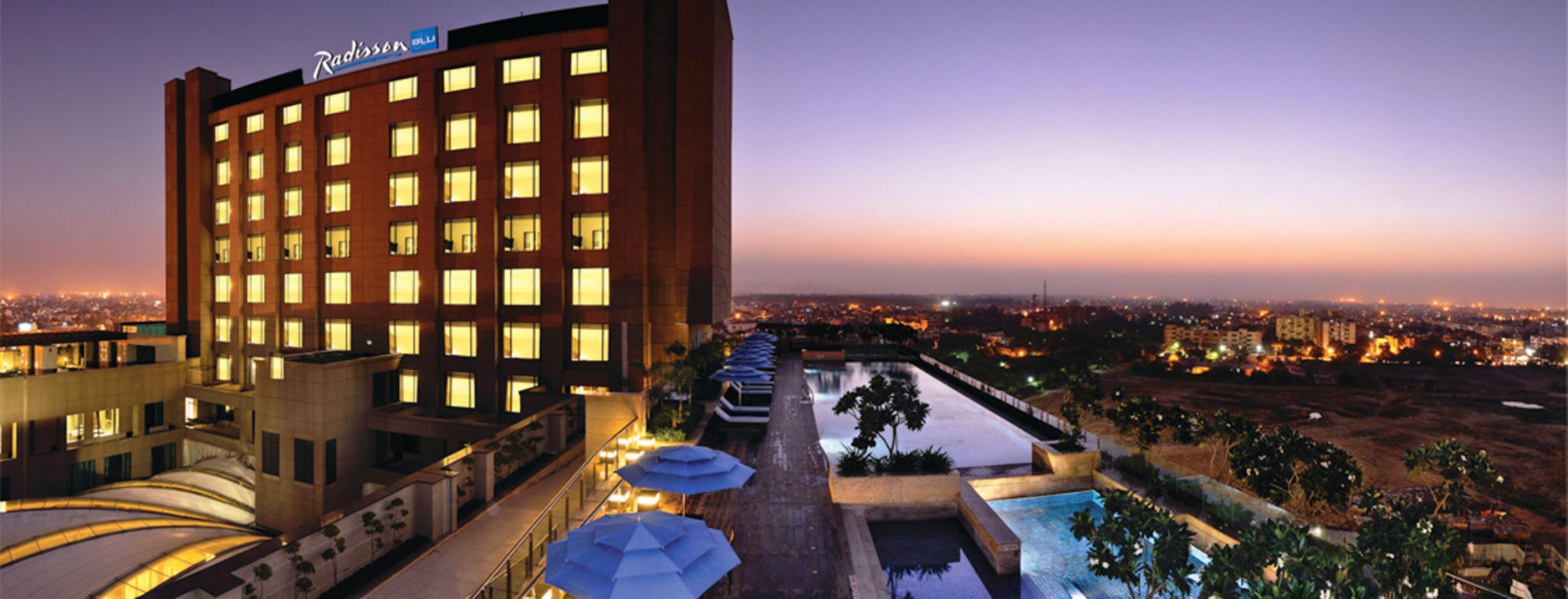 Radisson Blu Hotel New Delhi Paschim Vihar Экстерьер фото The Park, New Delhi